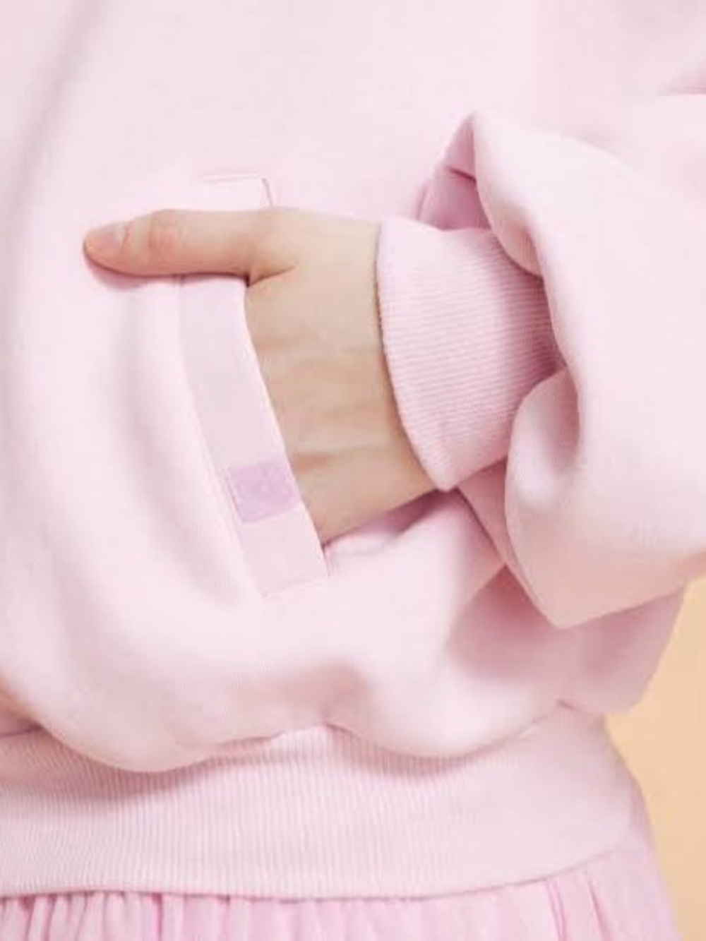 Blogilates Marshmallow Hoodie Women’s in Light Pink Hooded Zip Sweatshirt - Picture 4 of 7